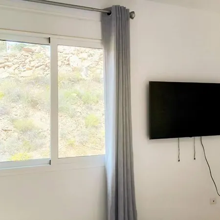 Ideal Getaway At Playa Carvajal, With Pool Benalmádena