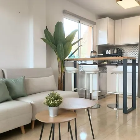 Apartment Ideal Getaway At Playa Carvajal, With Pool Benalmadena