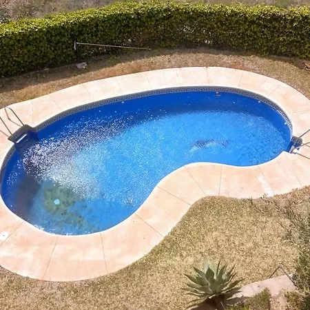 Apartment Ideal Getaway At Playa Carvajal, With Pool