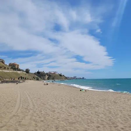 Ideal Getaway At Playa Carvajal, With Pool Apartment Benalmadena